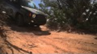 Watch The 2015 Jeep Renegade Off-Road In Moab: America's 'Jeep Capital'